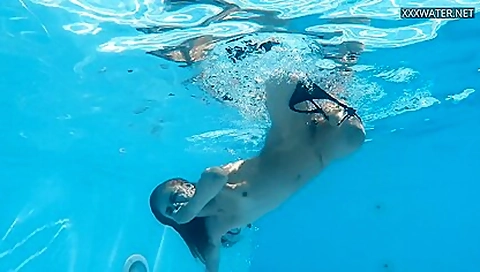Hottest Petite Tightest Babe Underwater - Bonnie Dolce